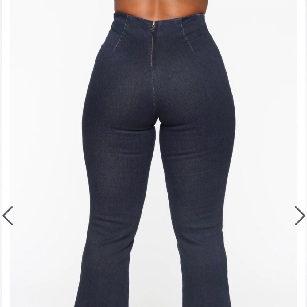 Fashion Nova flare jeans - Picture 3 of 8